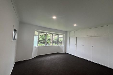 Photo of property in 8 Wallath Road, Westown, New Plymouth, 4310