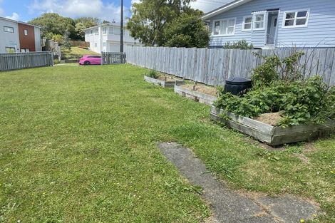 Photo of property in 1/1 Proctor Lane, Tawa, Wellington, 5028