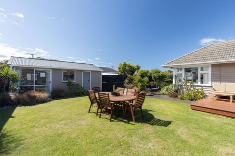 Photo of property in 12 Ida Street, New Brighton, Christchurch, 8061