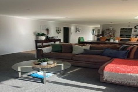 Photo of property in 6 Elizabeth Street, Cambridge, 3434