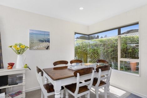 Photo of property in 18a Haven Grove, Papamoa Beach, Papamoa, 3118