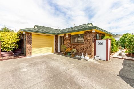 Photo of property in 15 Aintree Crescent, Awapuni, Palmerston North, 4412
