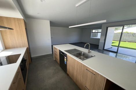 Photo of property in 1 Wheeler Place, Upper Vogeltown, New Plymouth, 4310