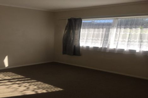 Photo of property in 61 Luton Avenue, Sunnyhills, Auckland, 2010
