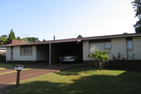 Photo of property in 2/31 Sandiacre Way, Browns Bay, Auckland, 0630