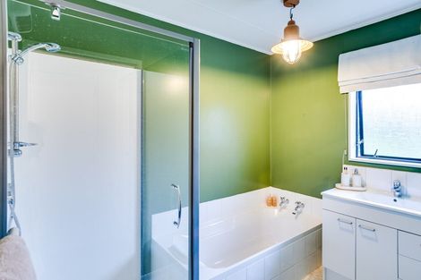 Photo of property in 36 James Cook Street, Havelock North, 4130