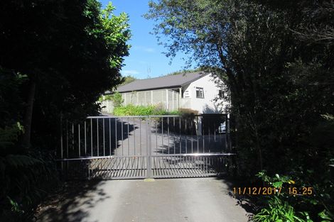 Photo of property in 12a Wicklam Lane, Greenhithe, Auckland, 0632