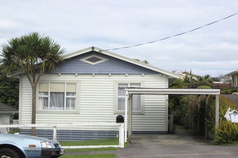 Photo of property in 13 Roy Terrace, Moturoa, New Plymouth, 4310