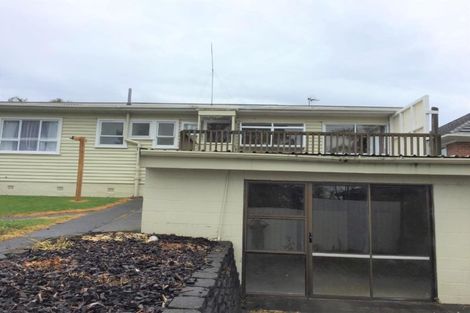 Photo of property in 68 Hobsonville Road, West Harbour, Auckland, 0618