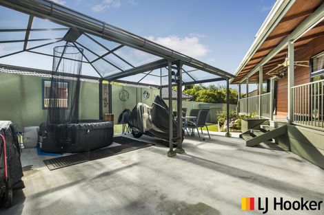 Photo of property in 16 Muirfield Street, Wattle Downs, Auckland, 2103