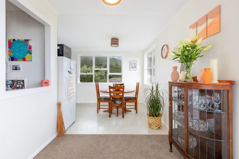 Photo of property in 10 Tau Grove, Takapuwahia, Porirua, 5022
