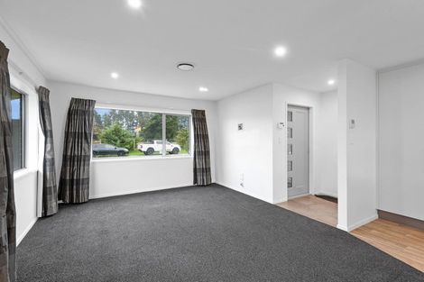 Photo of property in 12 Dunlops Crescent, Marshland, Christchurch, 8083