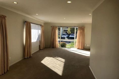 Photo of property in 29 Coachman Drive, Flat Bush, Auckland, 2016