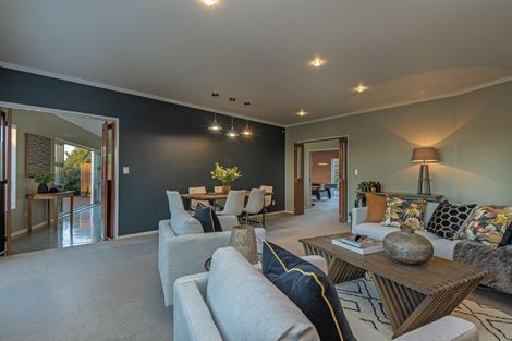 Photo of property in 53-55 Oram Drive, Turitea, Palmerston North, 4472