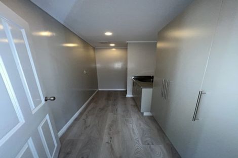 Photo of property in 2 Bellbird Rise, Murrays Bay, Auckland, 0630