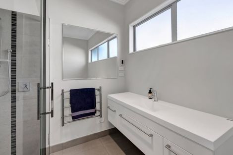 Photo of property in 18 Parkvue Drive, Bell Block, New Plymouth, 4312