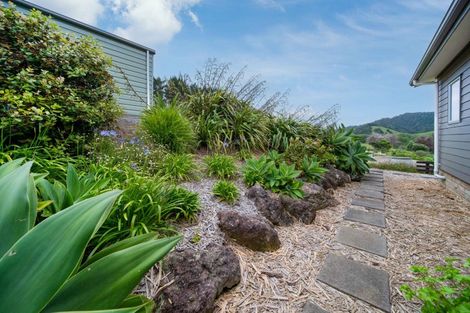 Photo of property in 571 Shoemaker Road, Waipu, 0582