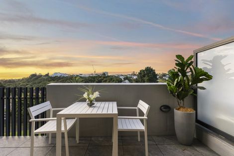 Photo of property in 2/2 Second Avenue, Kingsland, Auckland, 1021