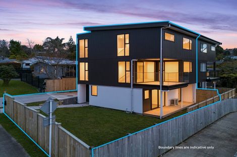 Photo of property in 64a Sungrove Rise, Sunnyvale, Auckland, 0612