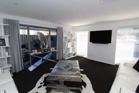 Photo of property in 18 Eric Batchelor Place, Waimate, 7924