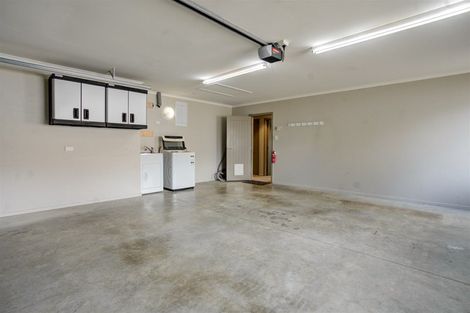 Photo of property in 19 Burns Street, Milton, 9220