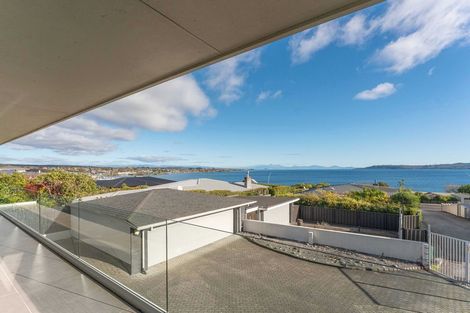 Photo of property in 174 Lake Terrace, Hilltop, Taupo, 3330