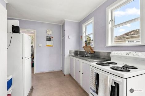 Photo of property in 21 Hunter Street, Taita, Lower Hutt, 5011