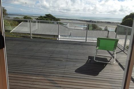 Photo of property in 69 Moncks Spur Road, Redcliffs, Christchurch, 8081