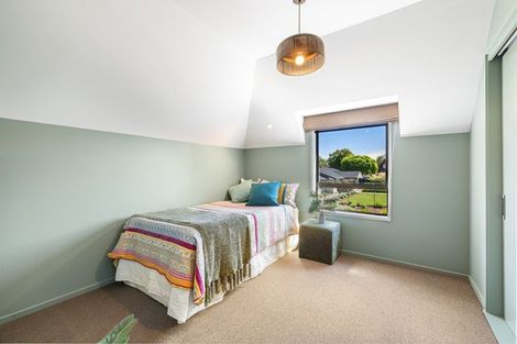 Photo of property in 22a Crosdale Place, Burnside, Christchurch, 8042