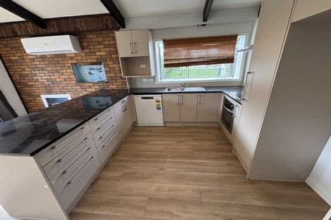 Photo of property in 33 Berkley Avenue, Hillcrest, Hamilton, 3216