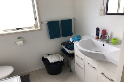 Photo of property in 3/5 Glen Road, Browns Bay, Auckland, 0630