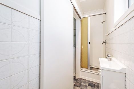 Photo of property in 5 Greendale Avenue, Avonhead, Christchurch, 8042