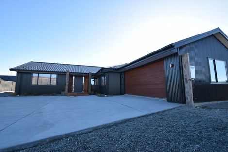 Photo of property in 9 Canal Place, Twizel, 7901