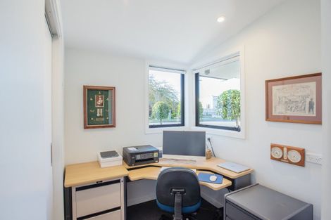 Photo of property in 218 Park Street, Winton, 9720
