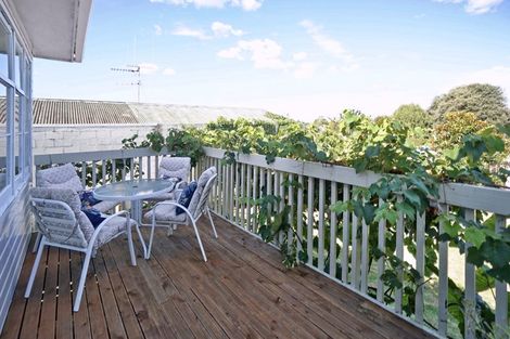 Photo of property in 12 Cameron Road, Te Puke, 3119