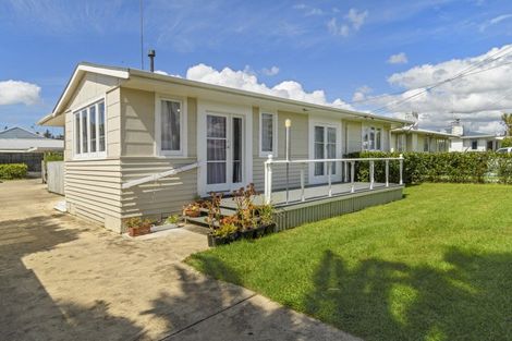 Photo of property in 53a Queen Road, Bellevue, Tauranga, 3110