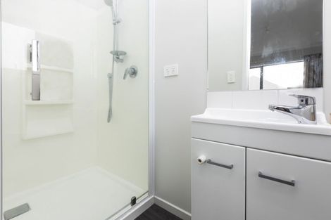 Photo of property in 6a Tonga Place, Riccarton, Christchurch, 8041