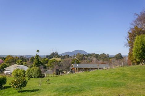 Photo of property in 18 Glen Mohr, Acacia Bay, Taupo, 3385
