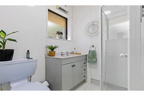 Photo of property in 61 Lowry Avenue, Redwood, Christchurch, 8051