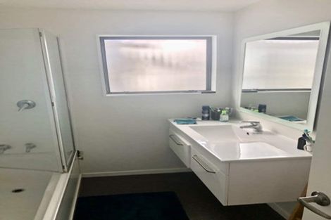 Photo of property in 2/122 Finlayson Avenue, Clendon Park, Auckland, 2103