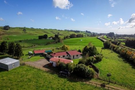 Photo of property in 1024 Mountain Road, Waiongana, Inglewood, 4389