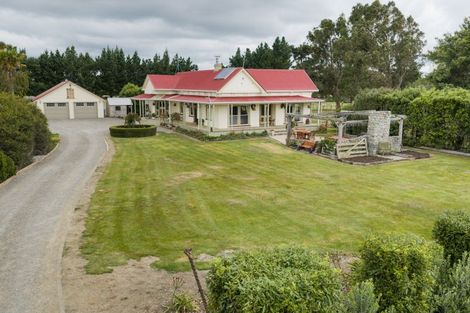 Photo of property in 808 Kimbolton Road, Feilding, 4777