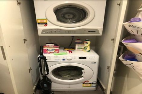 Photo of property in Queen's Residences, 709/8 Airedale Street, Auckland Central, Auckland, 1010