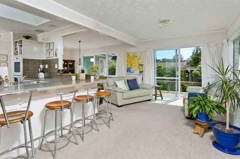 Photo of property in 60 Stapleford Crescent, Browns Bay, Auckland, 0630