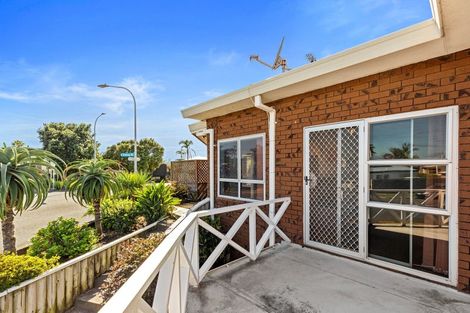 Photo of property in 18 Tweed Street, Mount Maunganui, 3116