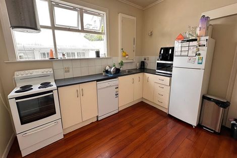 Photo of property in 1/17 Clifton Terrace, Kelburn, Wellington, 6012