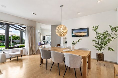 Photo of property in 2/2 Clifton Road, Hauraki, Auckland, 0622