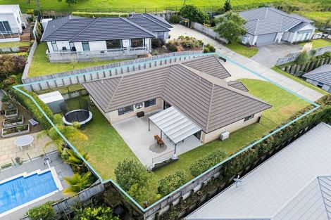 Photo of property in 3 Lakeside Terrace, Omokoroa, 3114