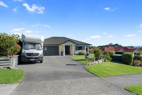 Photo of property in 60 Oteki Park Drive, Welcome Bay, Tauranga, 3112