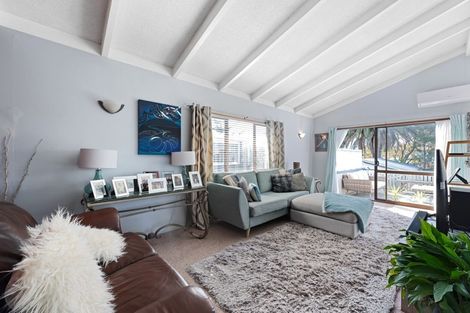 Photo of property in 1237 Papamoa Beach Road, Papamoa Beach, Papamoa, 3118